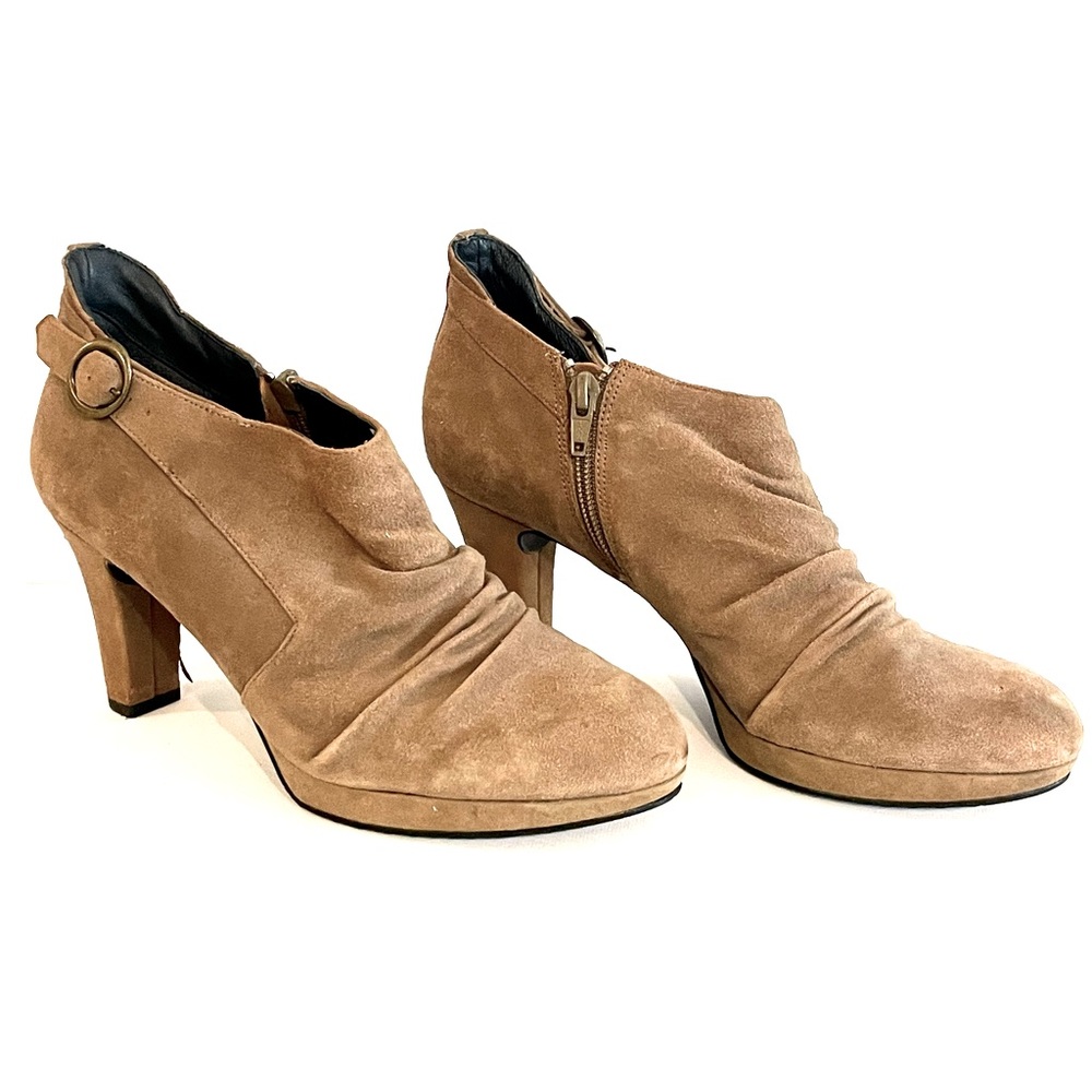 Umberto Raffini Tan Heeled Suede Leather Zip Ankle Booties Size EU40/8.5 (U.S)